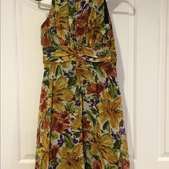 Voir Voir Floral Fit and Flare Dress - Picture 5 of 7